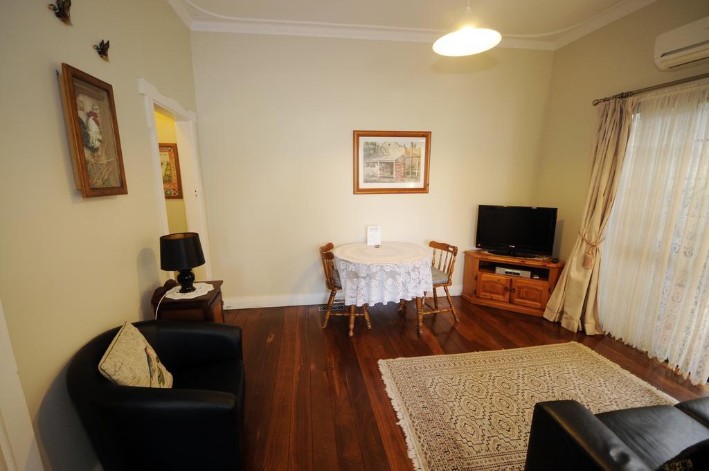 My Place Accommodation Όλμπανι Εξωτερικό φωτογραφία